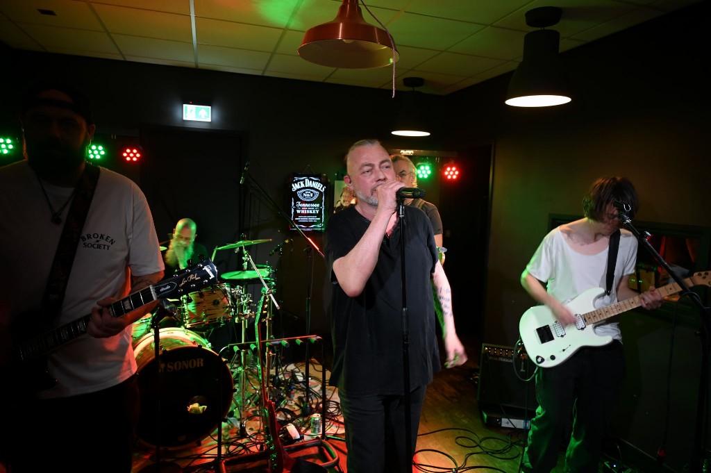 ../Images/10 jaar Ro's Barbershop 358.jpg